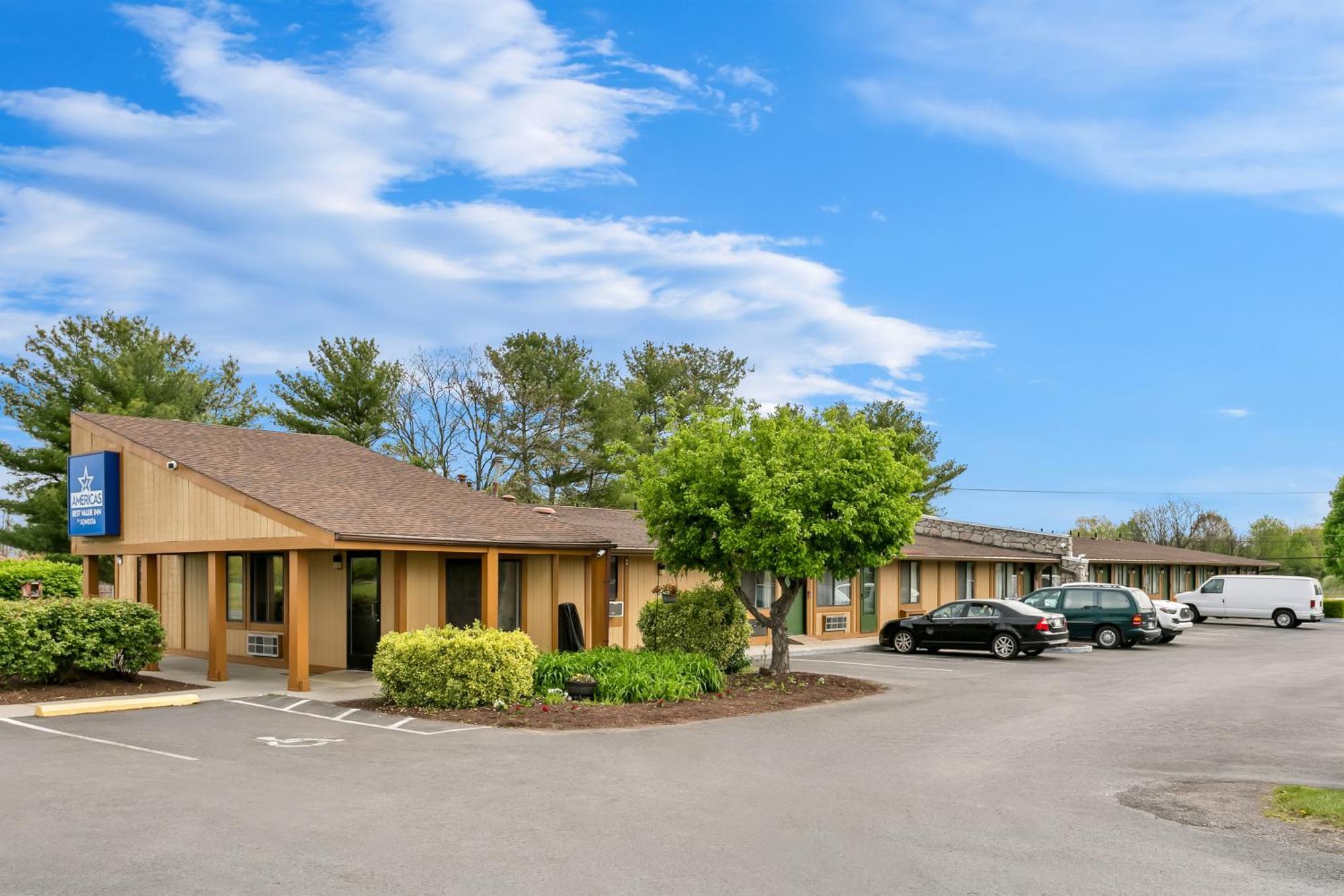 Americas Best Value Inn Martinsburg Εξωτερικό φωτογραφία